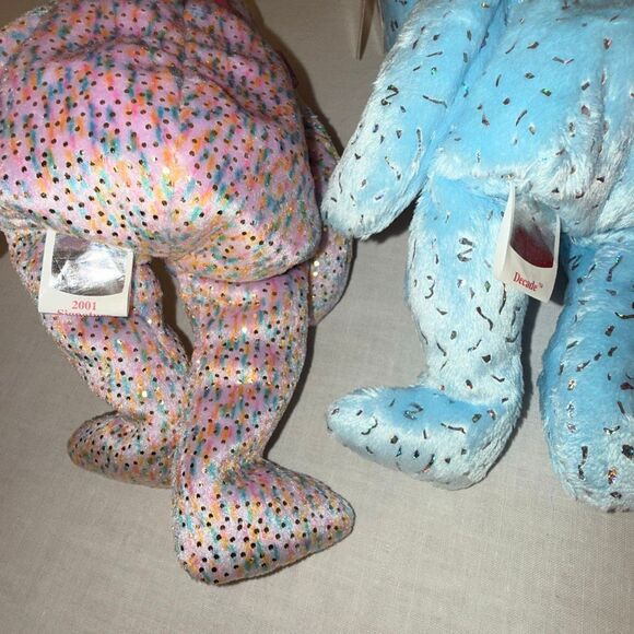 TY Beanie Baby Trio – Signature 2001 & Decade 2003 Bears – Confetti, Blue & Red - Picture 5 of 13